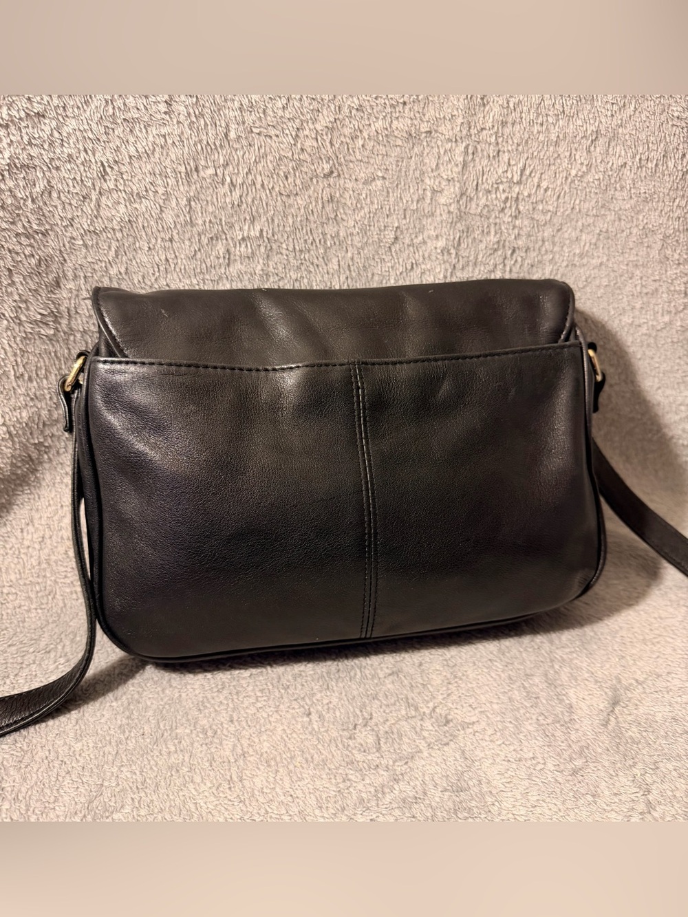 Etienne Aigner Black Leather Crossbody with Gold Accent - Picture 7 of 11
